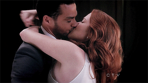 This. Kiss.