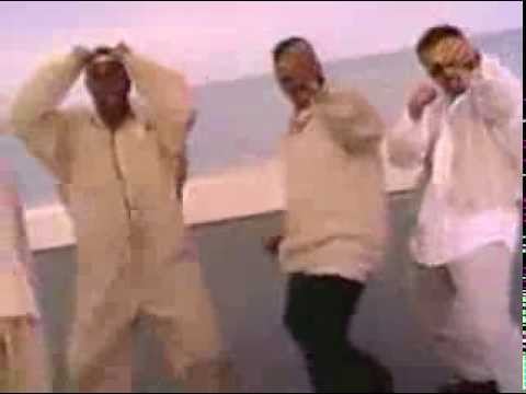 "El Tiburón" by Proyecto Uno