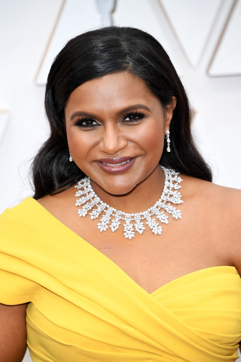 Mindy Kalings 2020 Oscars Necklace Came With Security Popsugar Fashion 