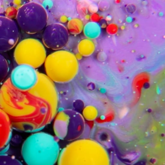 Dreamy Video Looks Like iTunes Visualizer