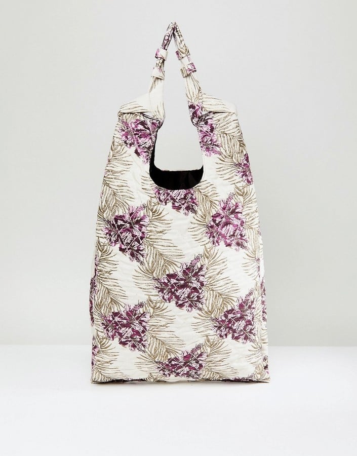 A Shopper Bag With Flair