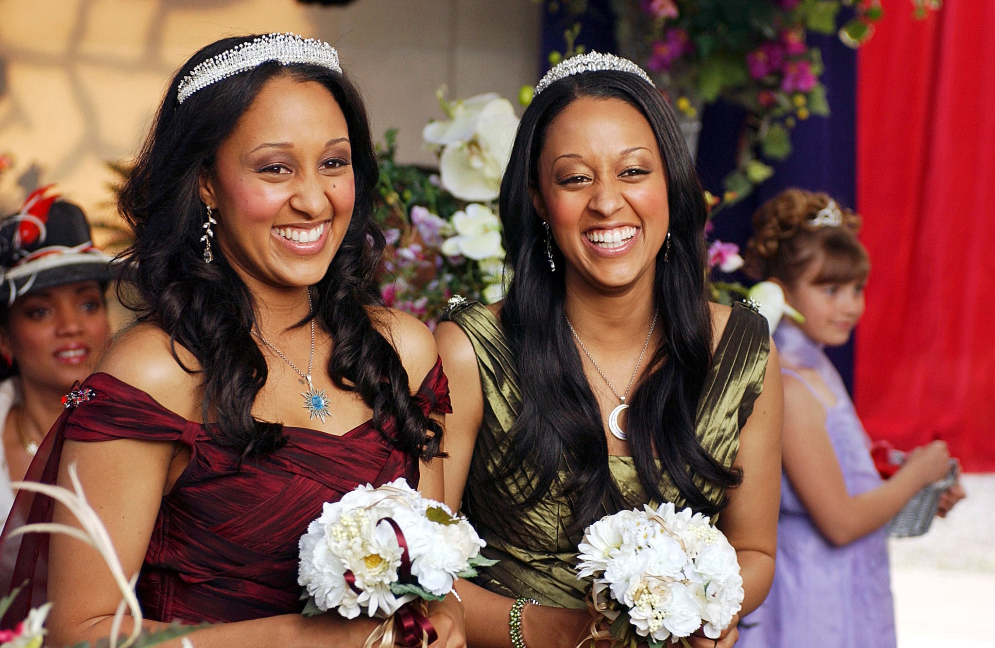Twitches And Twitches Too 15 Disney Halloween Movies That Won T