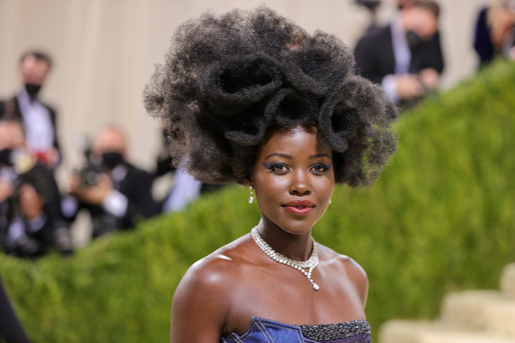 lupita-nyongo-natural-hairstyle-met-gala.jpg