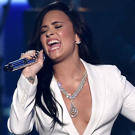 Demi Lovato Sings the Lionel Richie Tribute at 2016 Grammys