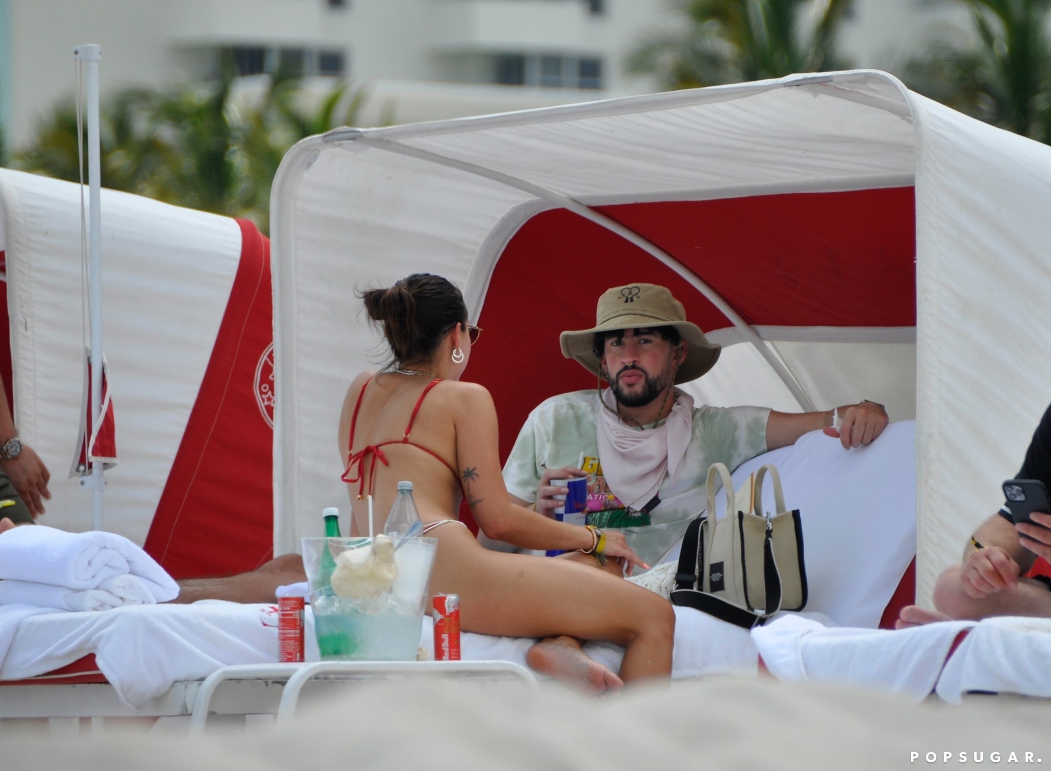 Bad Bunny Gabriela Berlingeri Relax On The Beach In Miami Popsugar Latina Bad Bunny Gabriela Berlingeri Relax On The Beach In Miami Popsugar Latina