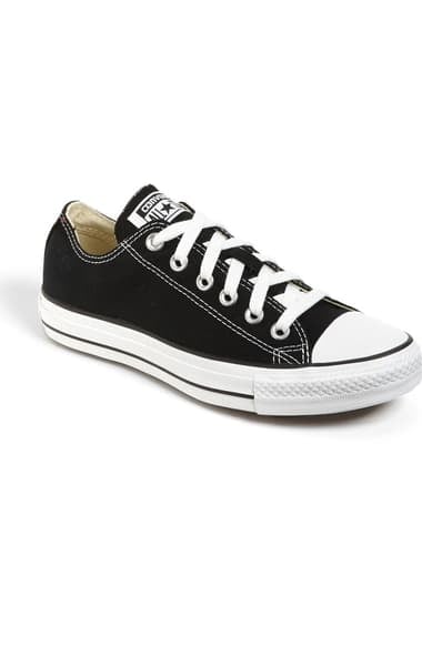 Converse Chuck Taylor Low Top Sneaker