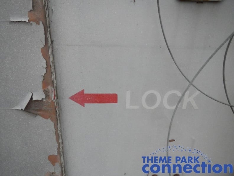A Photo of the Nonexistent Lock to Seal the Deal