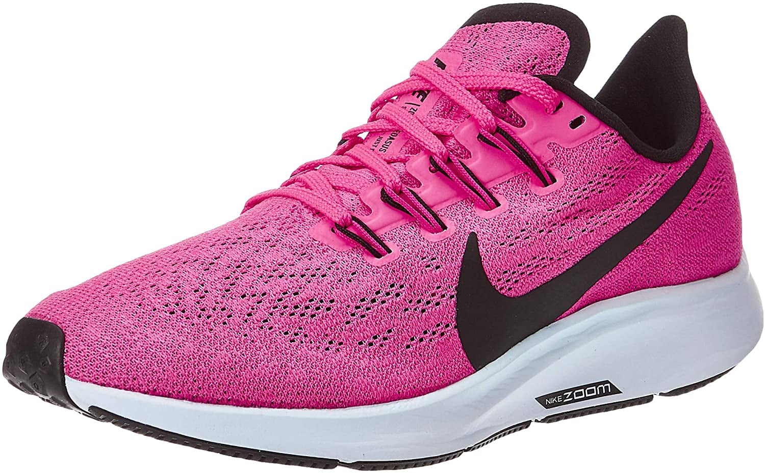 favoriete Caroline Neem de telefoon op Pink Nike Sneakers | POPSUGAR Fitness
