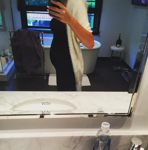 Chrissy Teigen Cutest Baby Bump Pictures