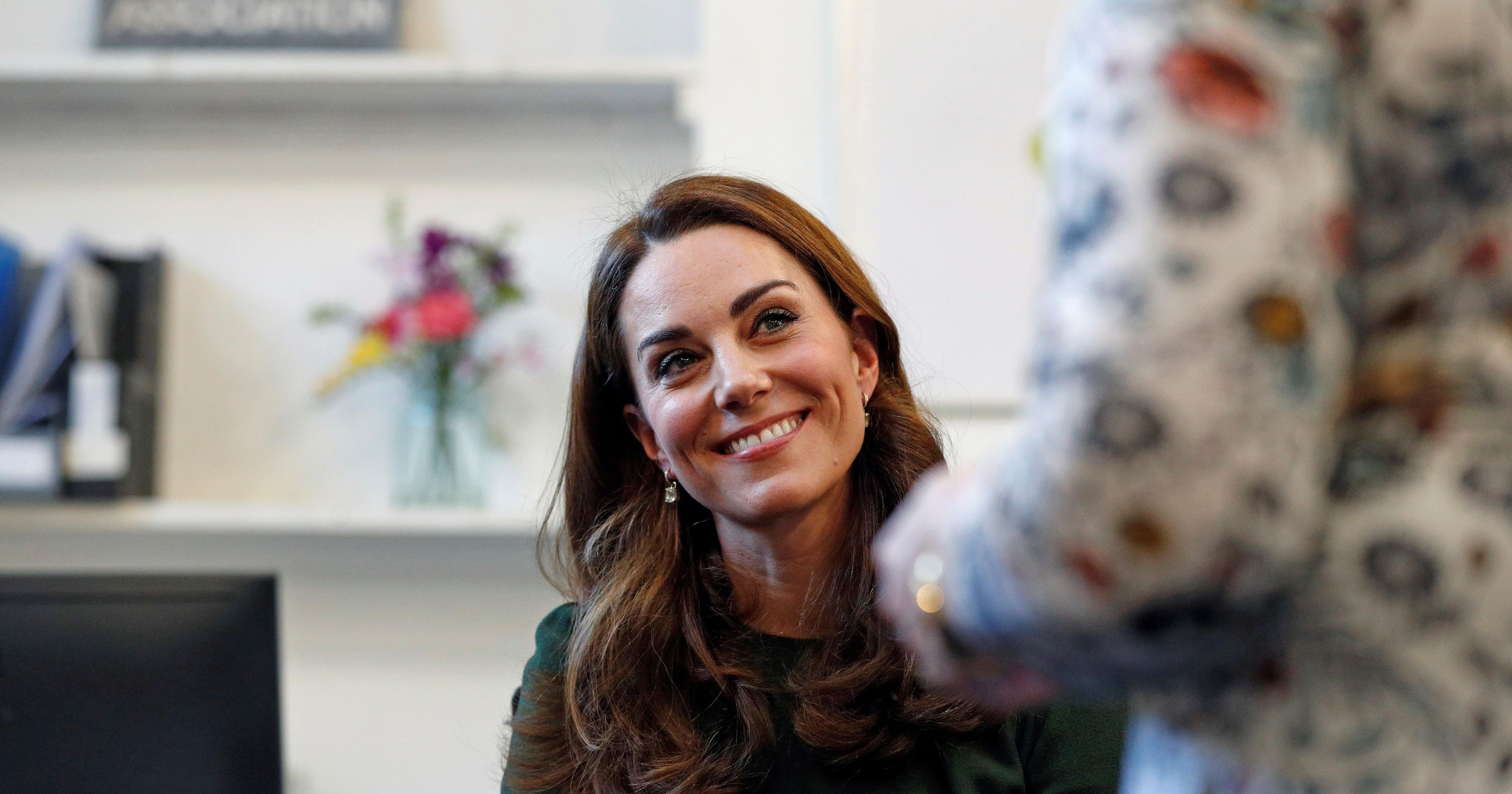Kate Middleton Launches FamilyLine Parenting Service PS Family(01)