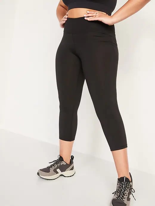 Old Navy Mid-Rise Elevate Compression Crops