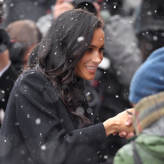 Meghan Markle Not Wearing Gloves While Shaking Hands Photos