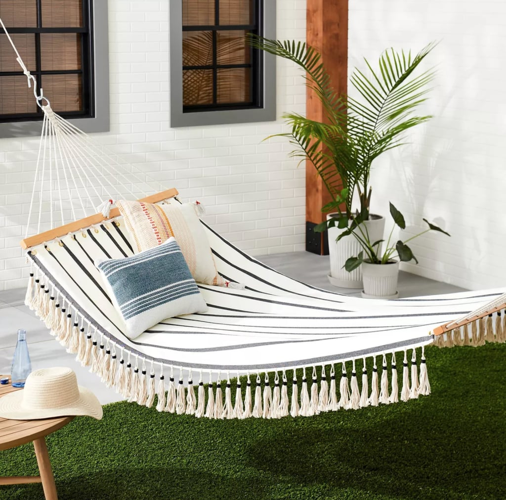 Lounge Away: Woven Stripes Tassel Hammock