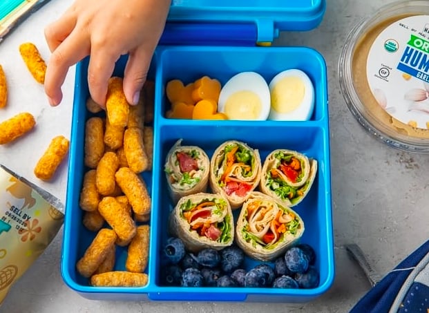 幼儿午餐的想法:容易对孩子素食便当盒