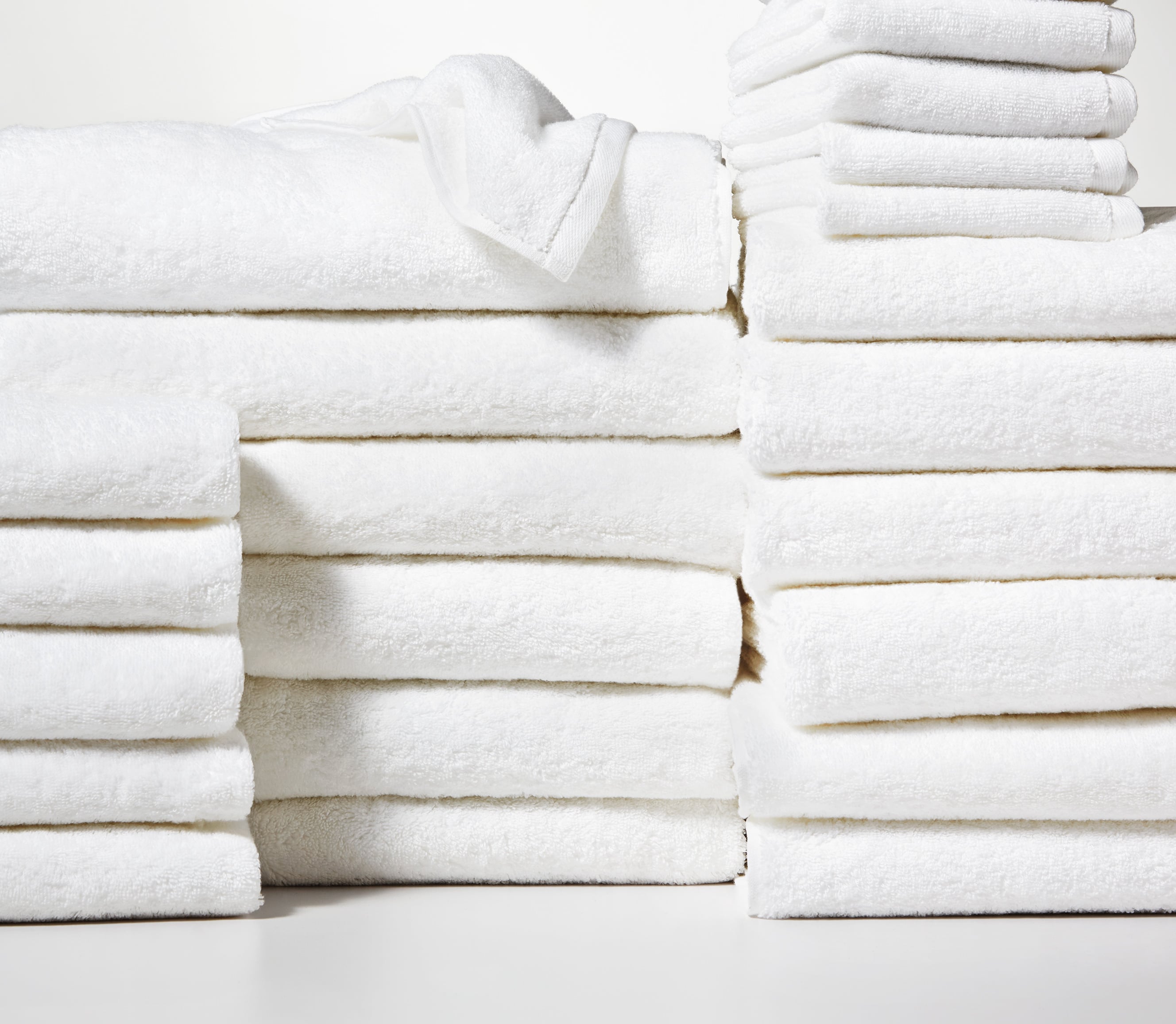 How to Keep White Towels White & Fluffy