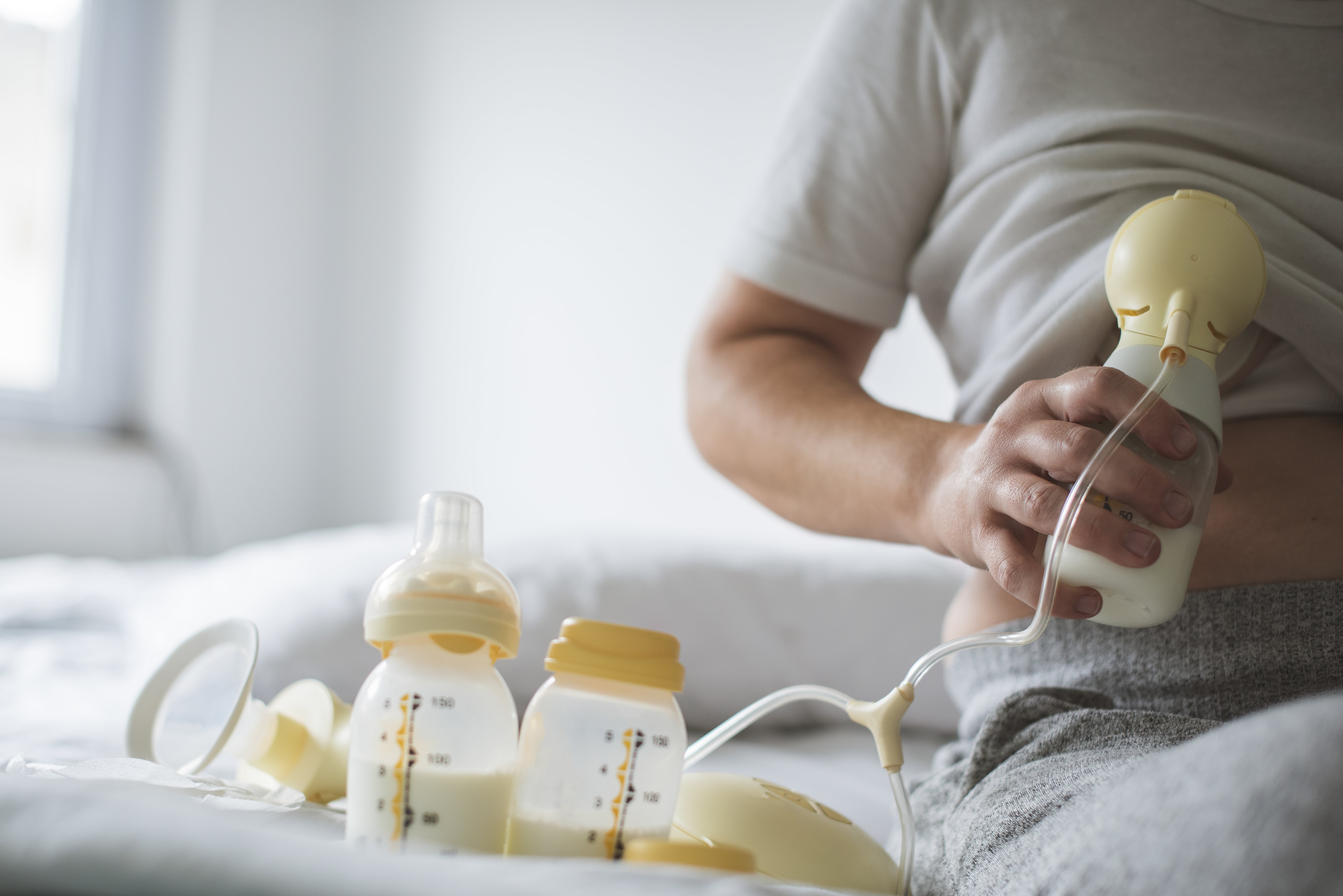 The 8 Best Manual Breast Pumps of 2023, Tested and Reviewed