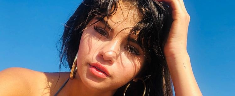 Sexy Selena Gomez Pictures 2018