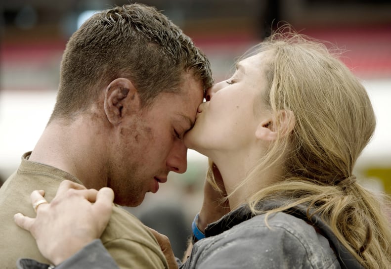 Elizabeth Olsen and Aaron Taylor-Johnson in Godzilla