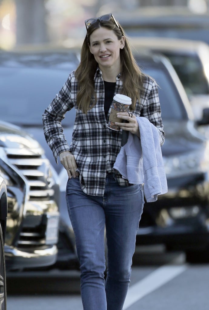 Jennifer Garner Wearing Plaid Shirt in LA Pictures