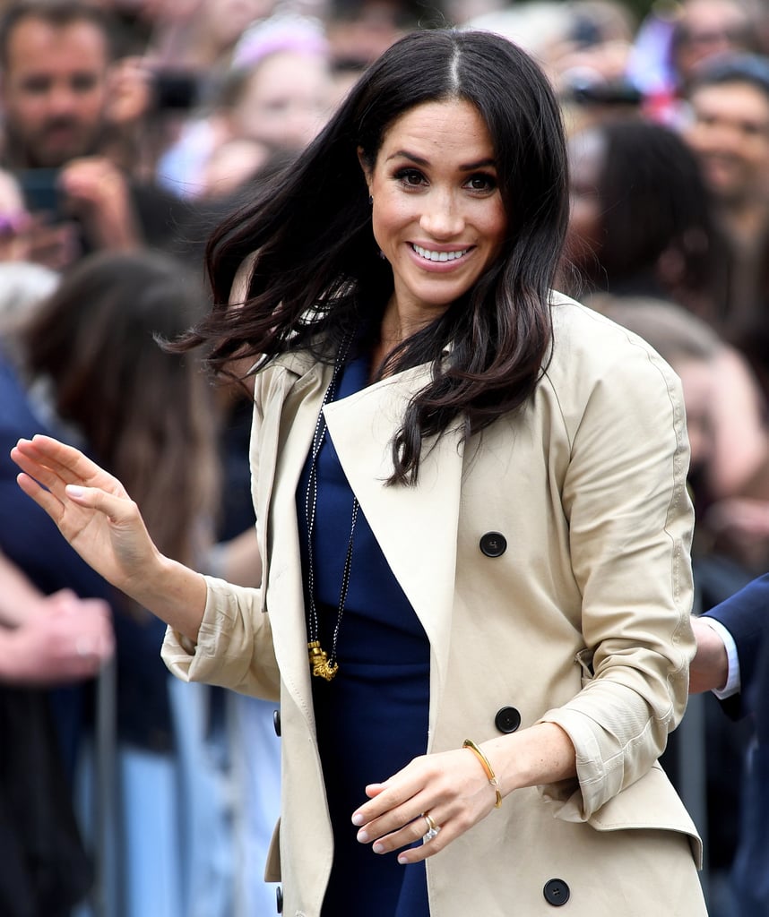Kid Gives Meghan Markle a Pasta Necklace in Melbourne 2018