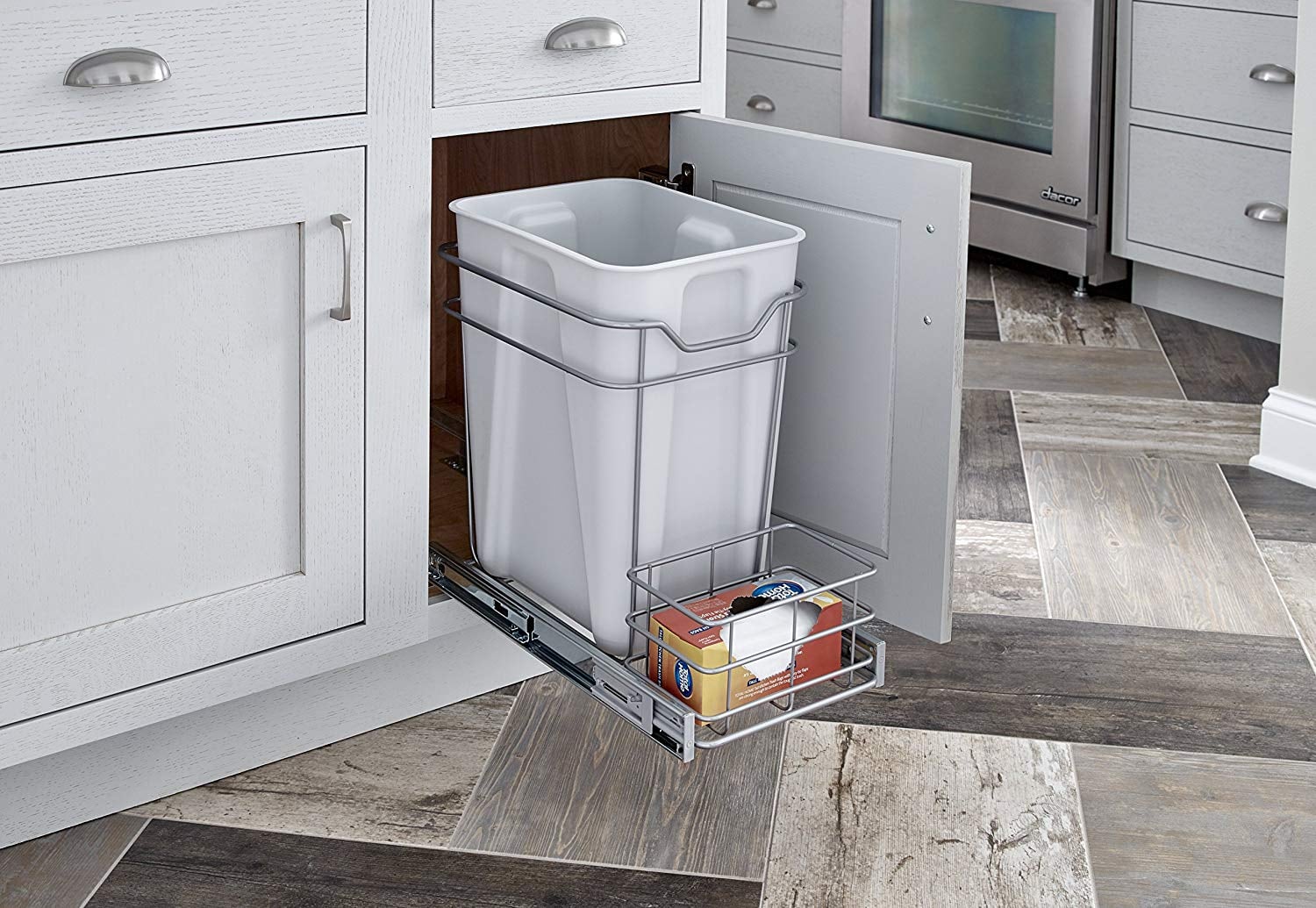 Closetmaid Premium 24 Quart Cabinet Pull Out Trash Bin 99