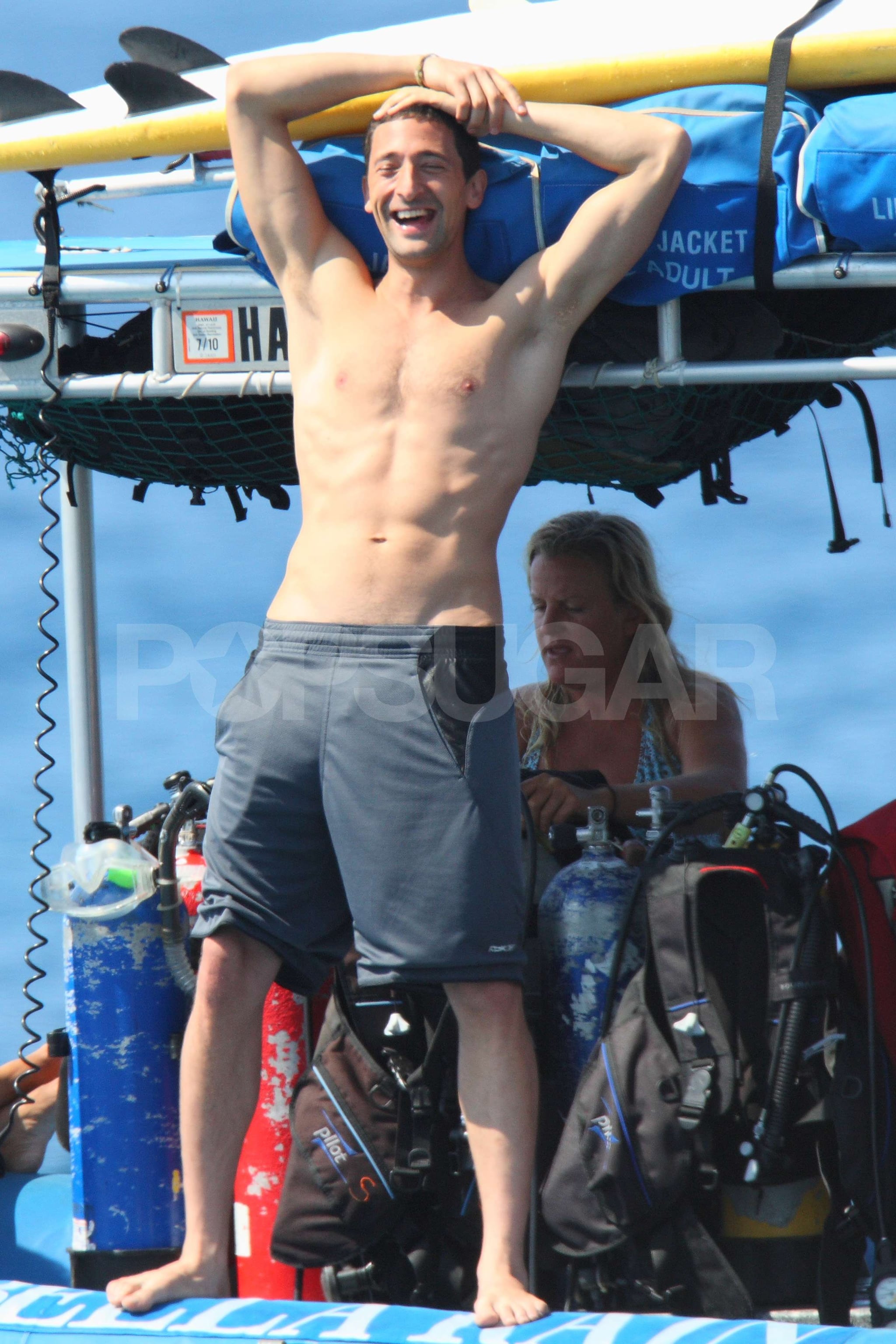 Shirtless Adrien Brody And His Six Pack In Hawaii Popsugar Celebrity 