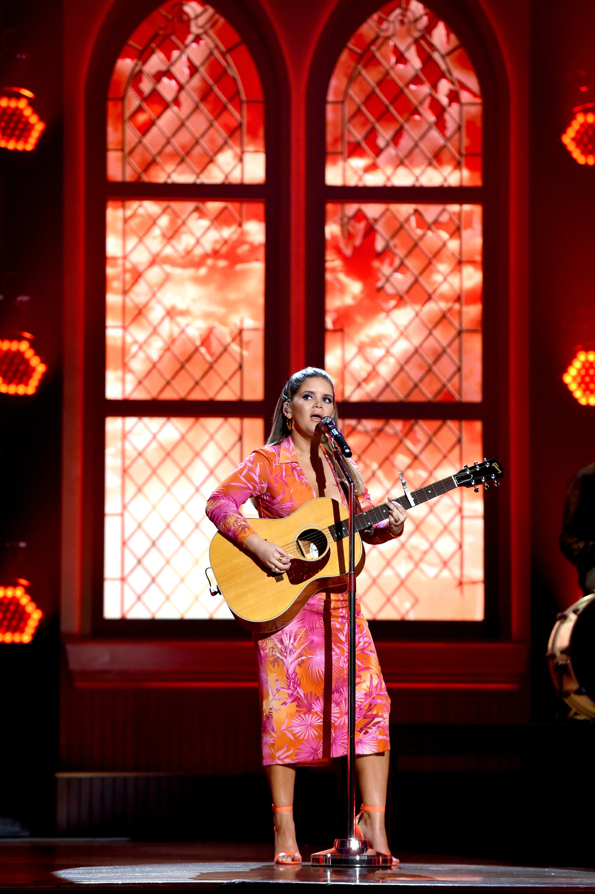 Watch Maren Morris Perform To Hell Back At The 2020 Acms Popsugar Entertainment