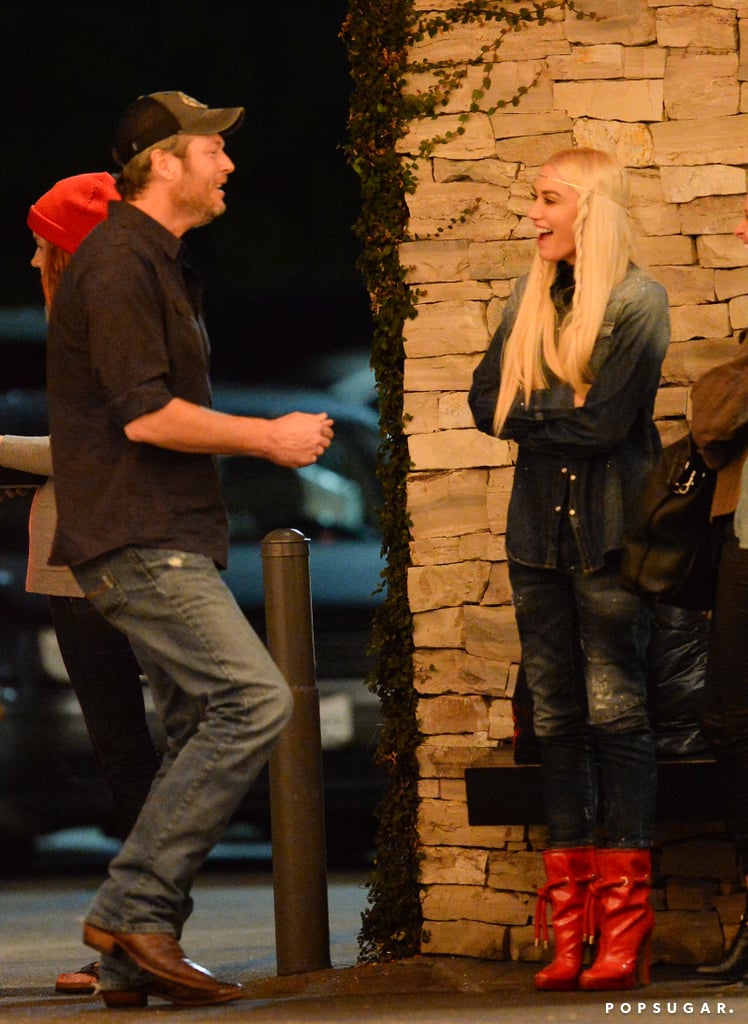Gwen Stefani and Blake Shelton Kissing December 2015 POPSUGAR