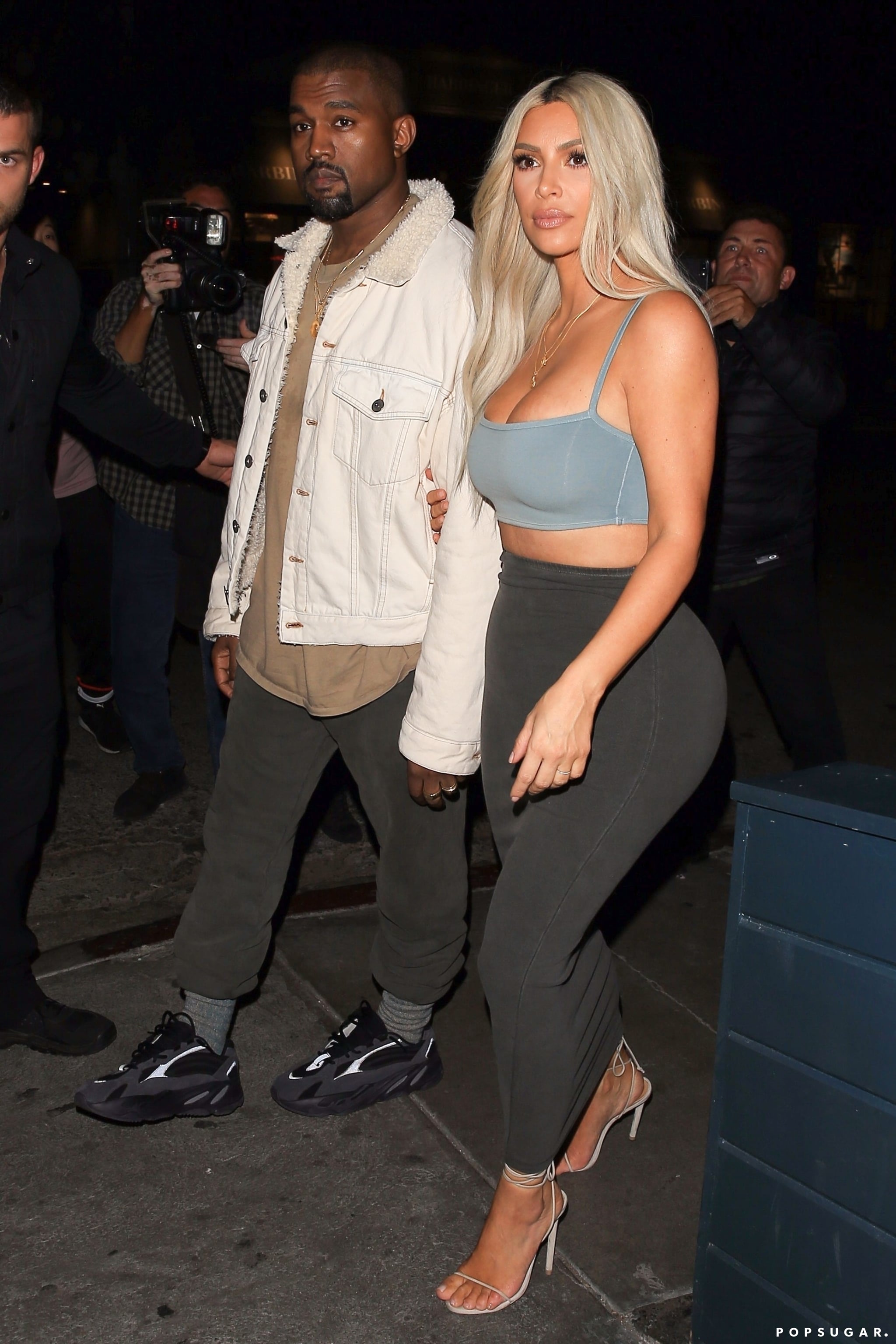 Kendall Jenner S 22nd Birthday Party Photos November 2017 Popsugar Celebrity