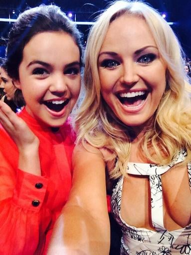Malin Akerman snapped a selfie with Bailee Madison during the show.
Source: Twitter user Malin Akerman