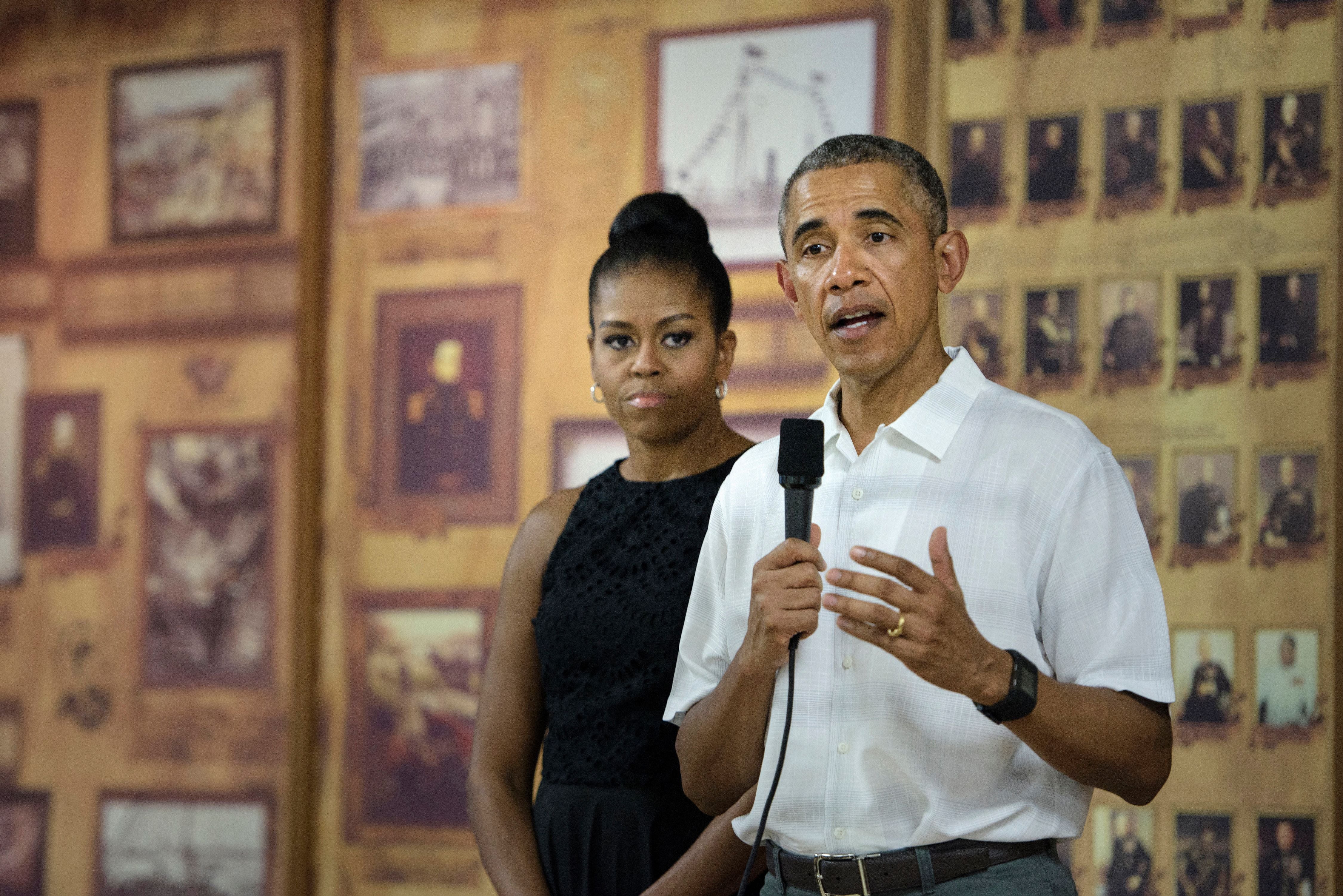 Michelle Obama's Christmas Dress 2015 | PS Fashion