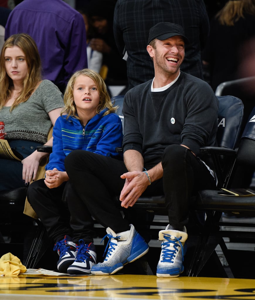 Chris Martin and Son at Lakers Game January 2016 | POPSUGAR Celebrity