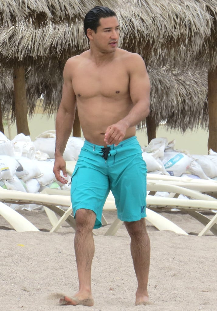 Shirtless Pictures of Mario Lopez