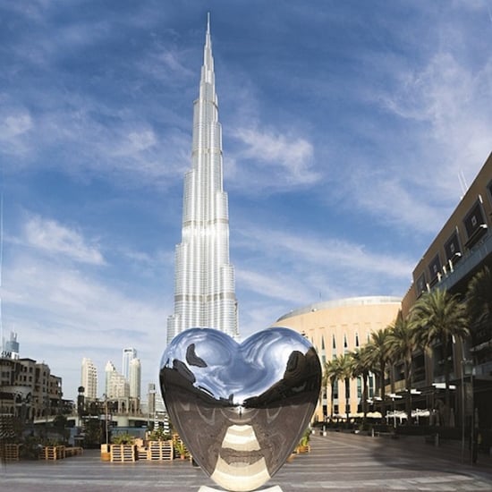 Dubai Mall Richard Hudson’s “Love Me” Sculpture