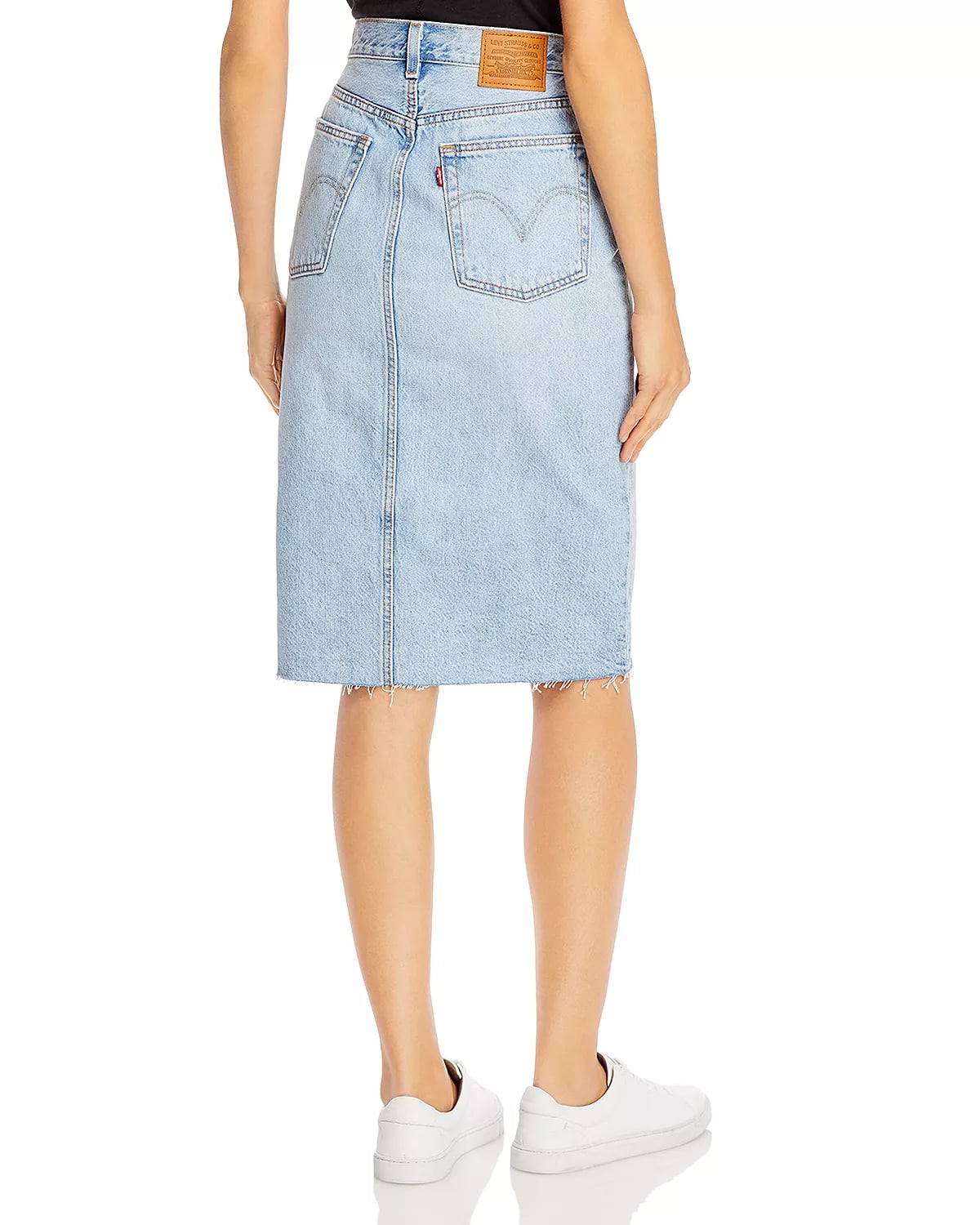 Levi's Frayed Hem Denim Skirt | Outfit Obsession: Katie Holmes in a Denim  Skirt and Birkenstocks — Could She Be Any More '90s? | POPSUGAR Fashion  Photo 6