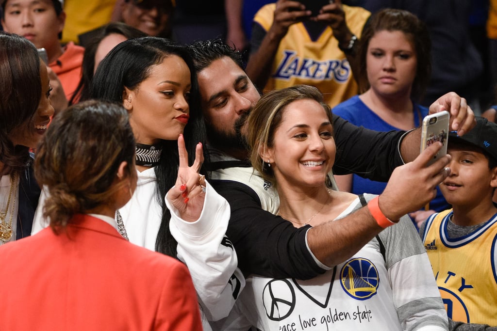Rihanna at Lakers Game March 2016