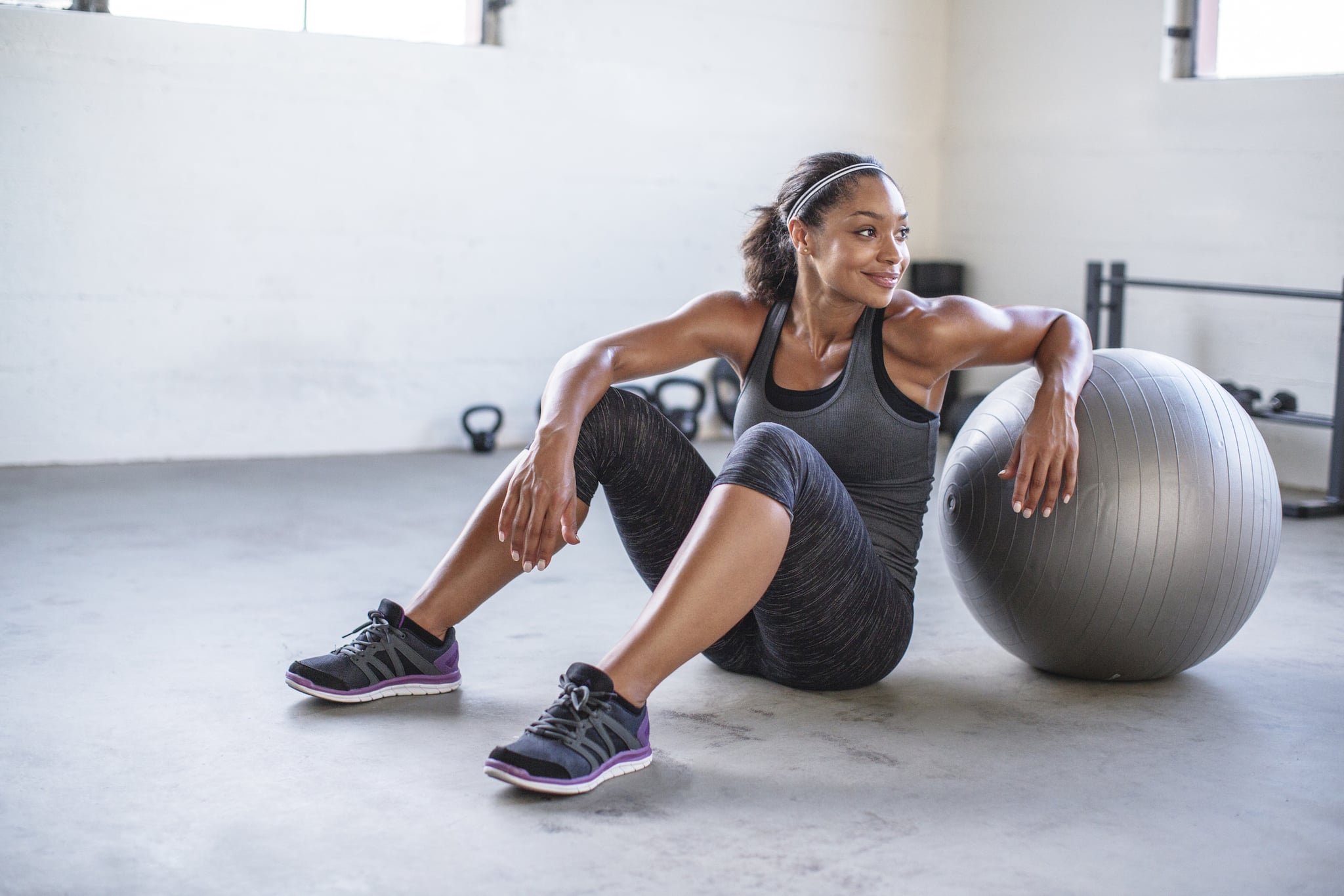 squats on stability ball