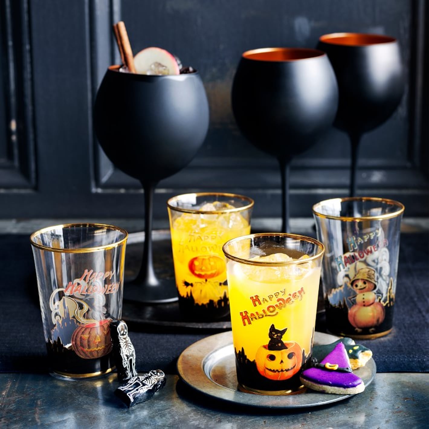 Williams-Sonoma Spooky Marble Skull Coasters – Set Of 4, White Marble With Skull Shape, Halloween Home Decor