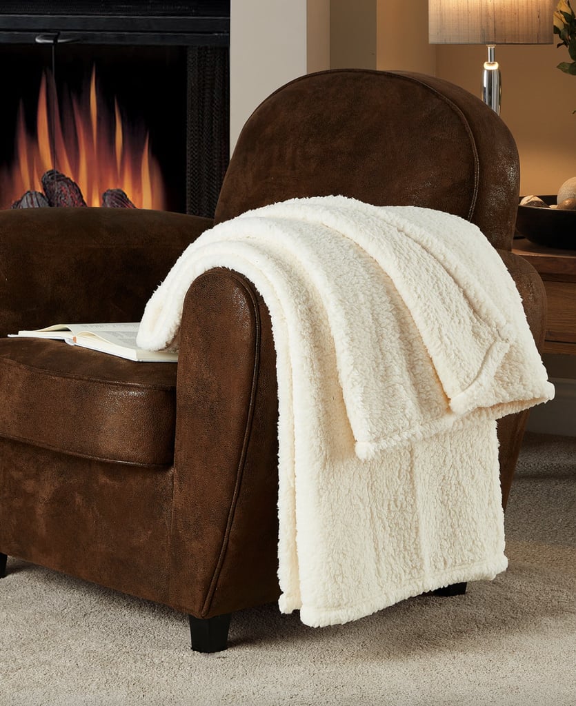 Victoria Classics Fireside Sherpa Throw