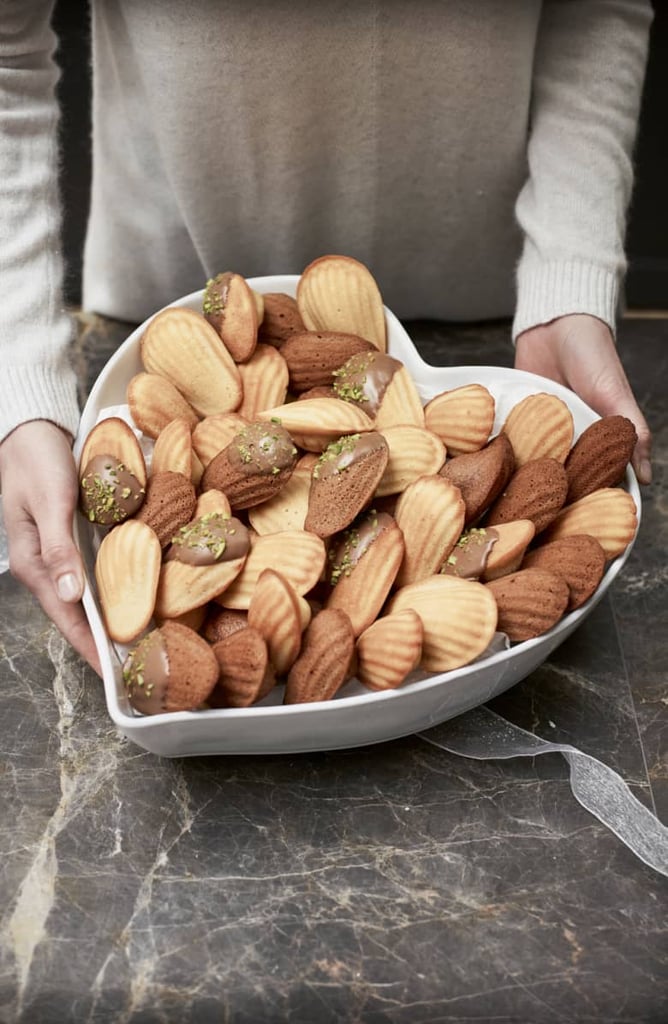 The White Company Porto Stoneware Heart Roaster