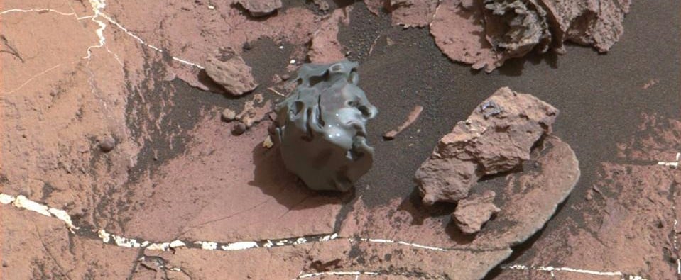 NASA Mars Rover Discovers Iron Meteorite on Mars