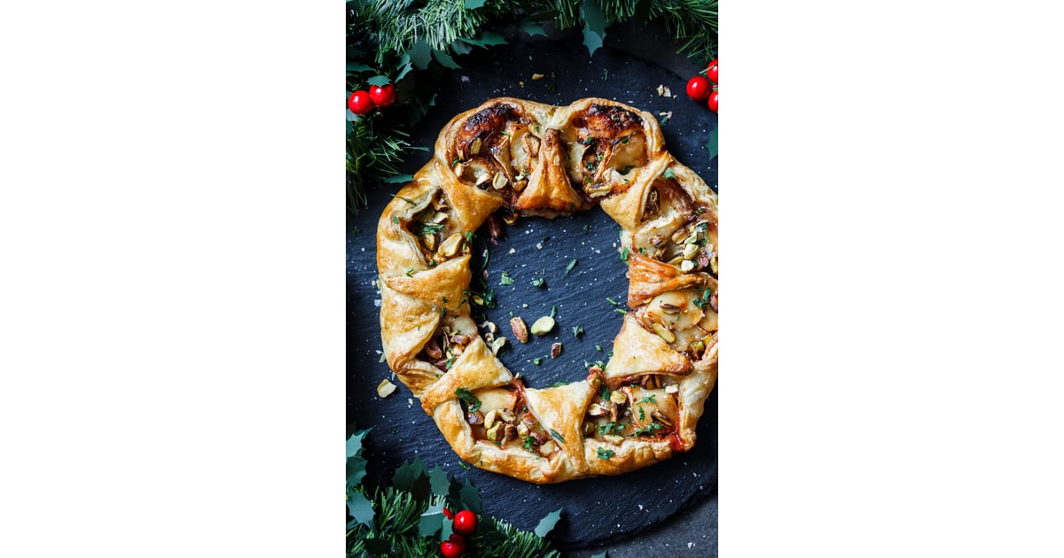 Cranberry and Brie Puff Pastry Wreath Best Christmas Starters to Make