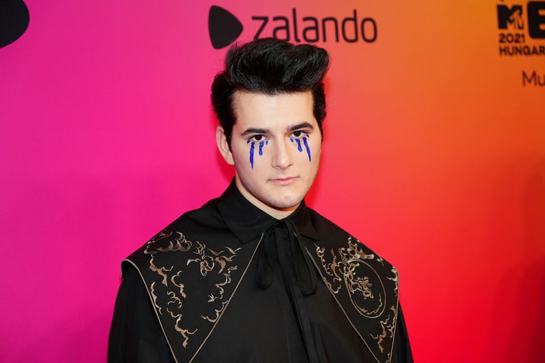 Gjon's Tears Blue Tears at the MTV EMAs 2021