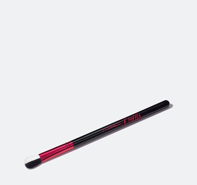 MAC x Cruella 217S Blending Brush