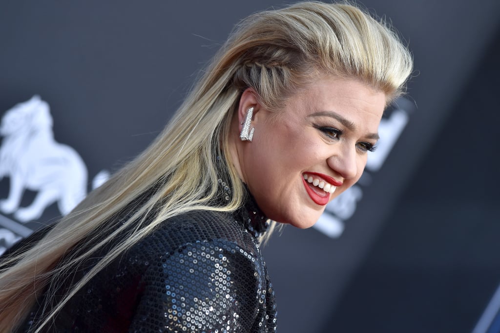 Kelly Clarkson's Nails at Billboard Music Awards 2019