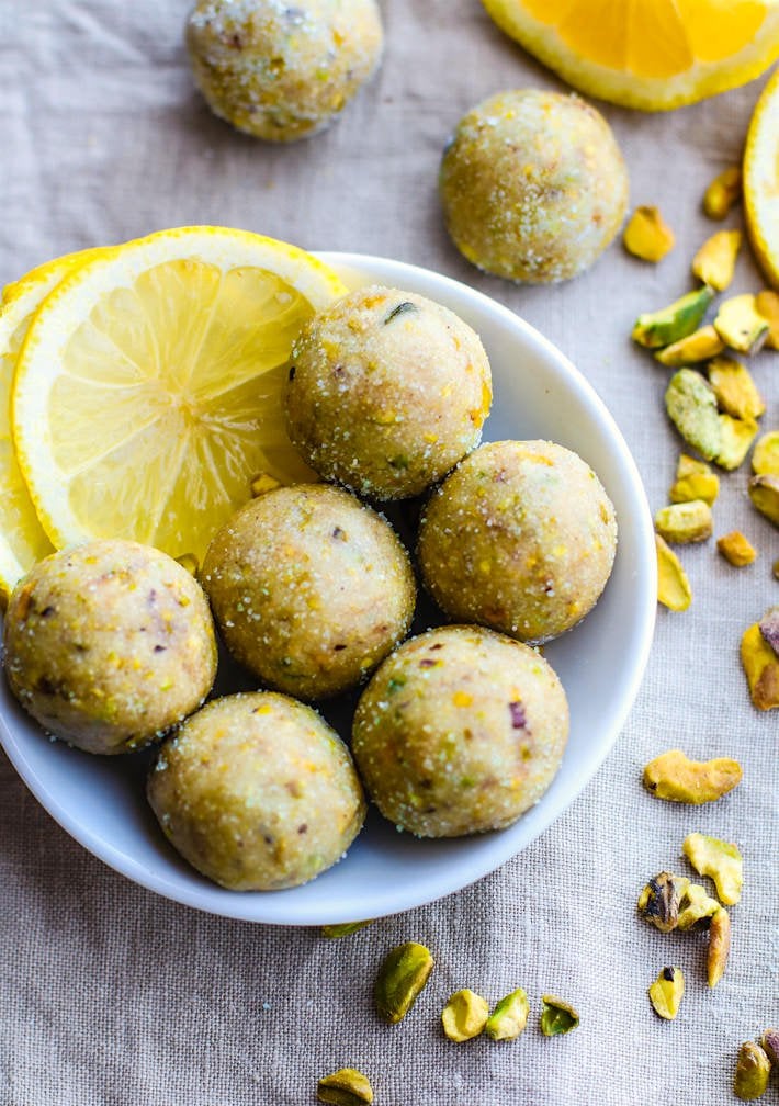 No-Bake Lemon Pistachio Shortbread Cookies