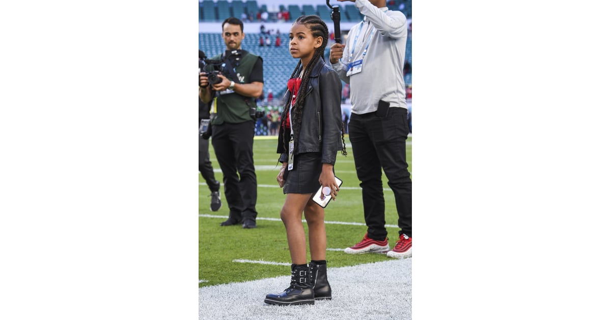 Blue Ivy Carter at the Super Bowl | Blue Ivy's Outfit at Super Bowl 2020 With JAY-Z | POPSUGAR ...