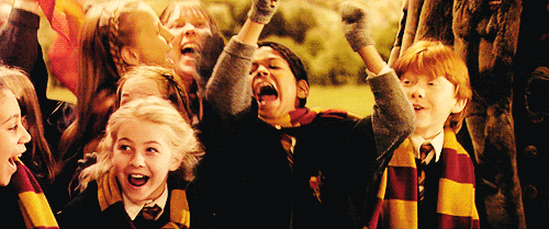 When Damon sets the everlasting on fire and Bonnie releases her grip.