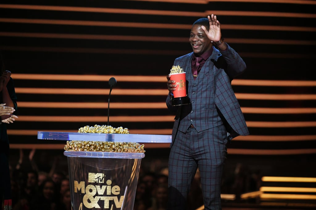 Chadwick Boseman Gives Award to James Shaw Jr. at MTV Awards