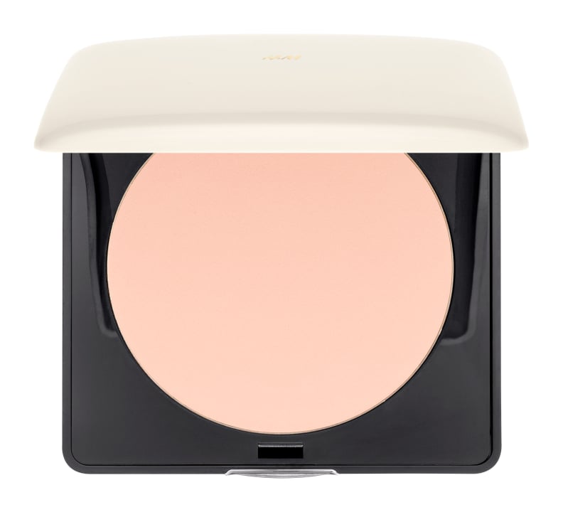 H&M Beauty Perfect Finishing Powder in Alabaster